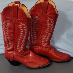 Stylish Red Sanders Western Heeled Boots